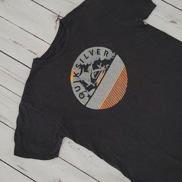 Quiksilver  Tee - Picture 2 of 6